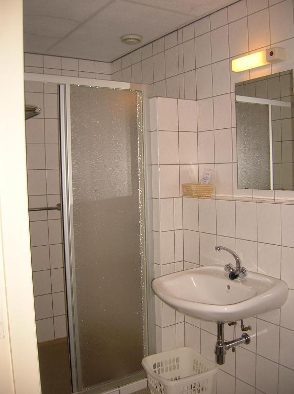 Hotel De Waalehof Jipsinghuizen Zimmer foto